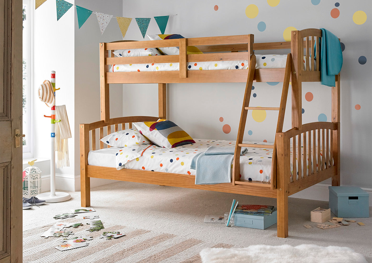 Bedmaster Mya White Triple Sleeper