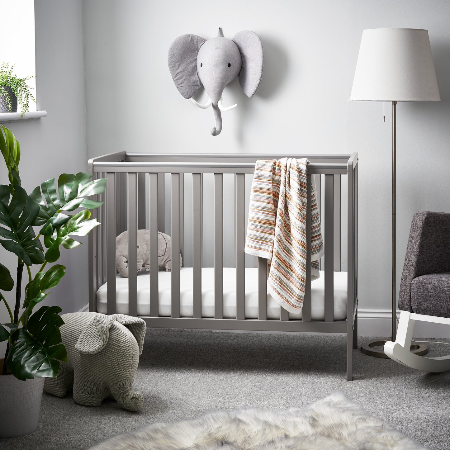 Obaby Bantam Space Saver Cot + Fibre Mattress - White 100 x 50