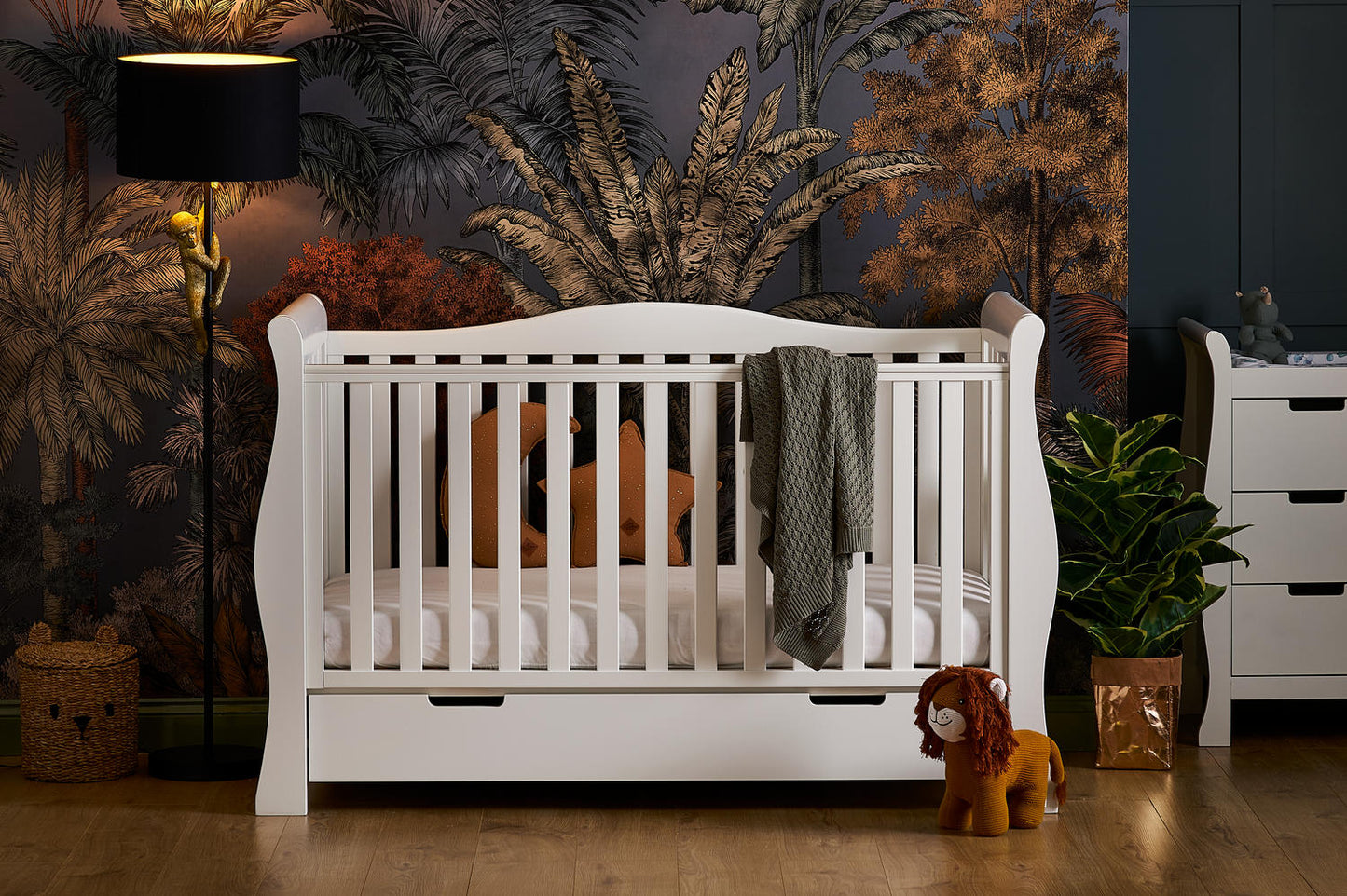 Obaby Stamford Luxe Sleigh Cot Bed - White 140 x 70