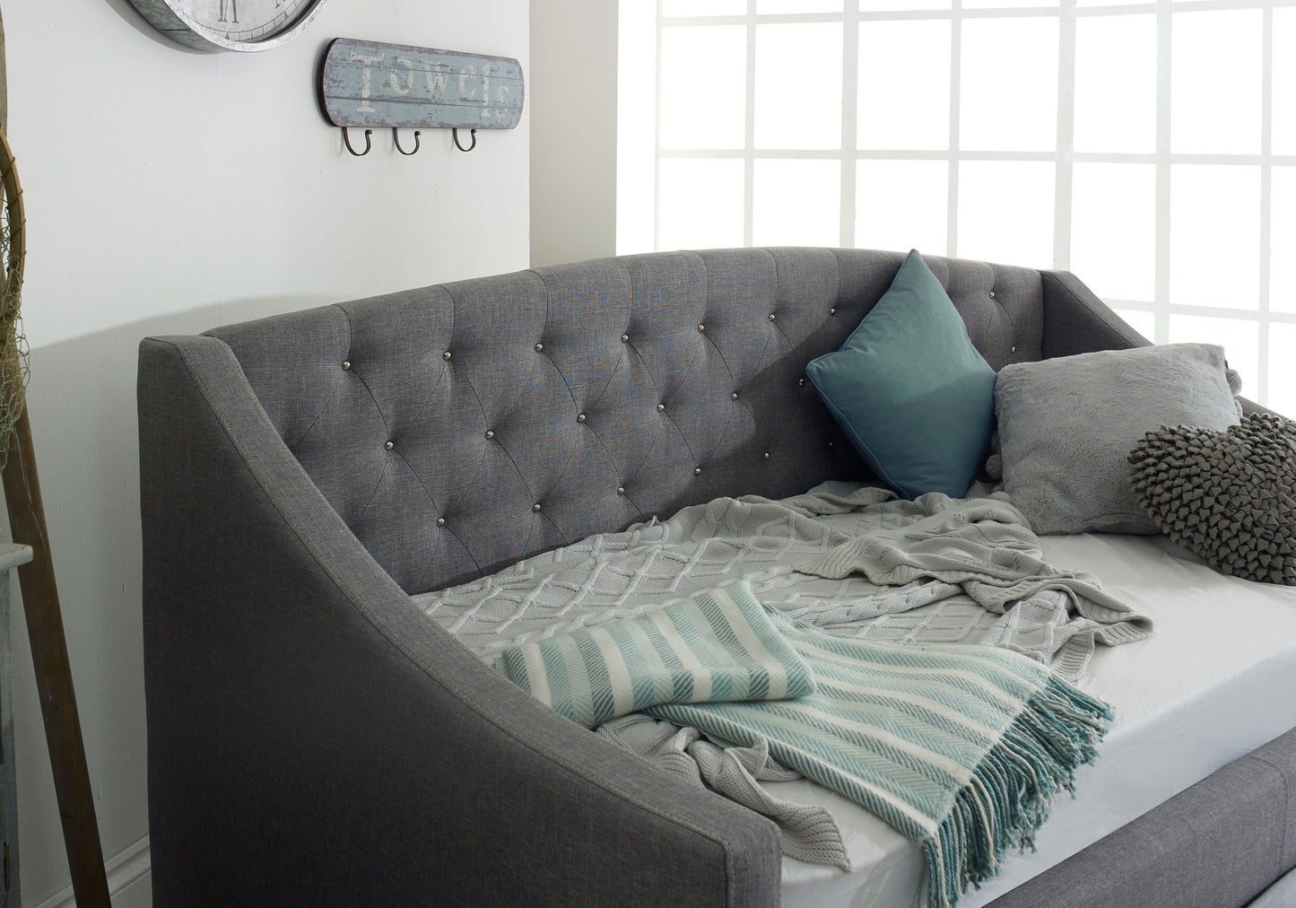Flair Aurora Grey Fabric Daybed with Trundle