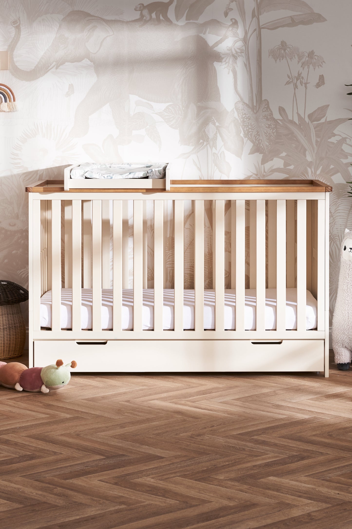 Obaby Evie Cot Bed - Cashmere 140 x 70